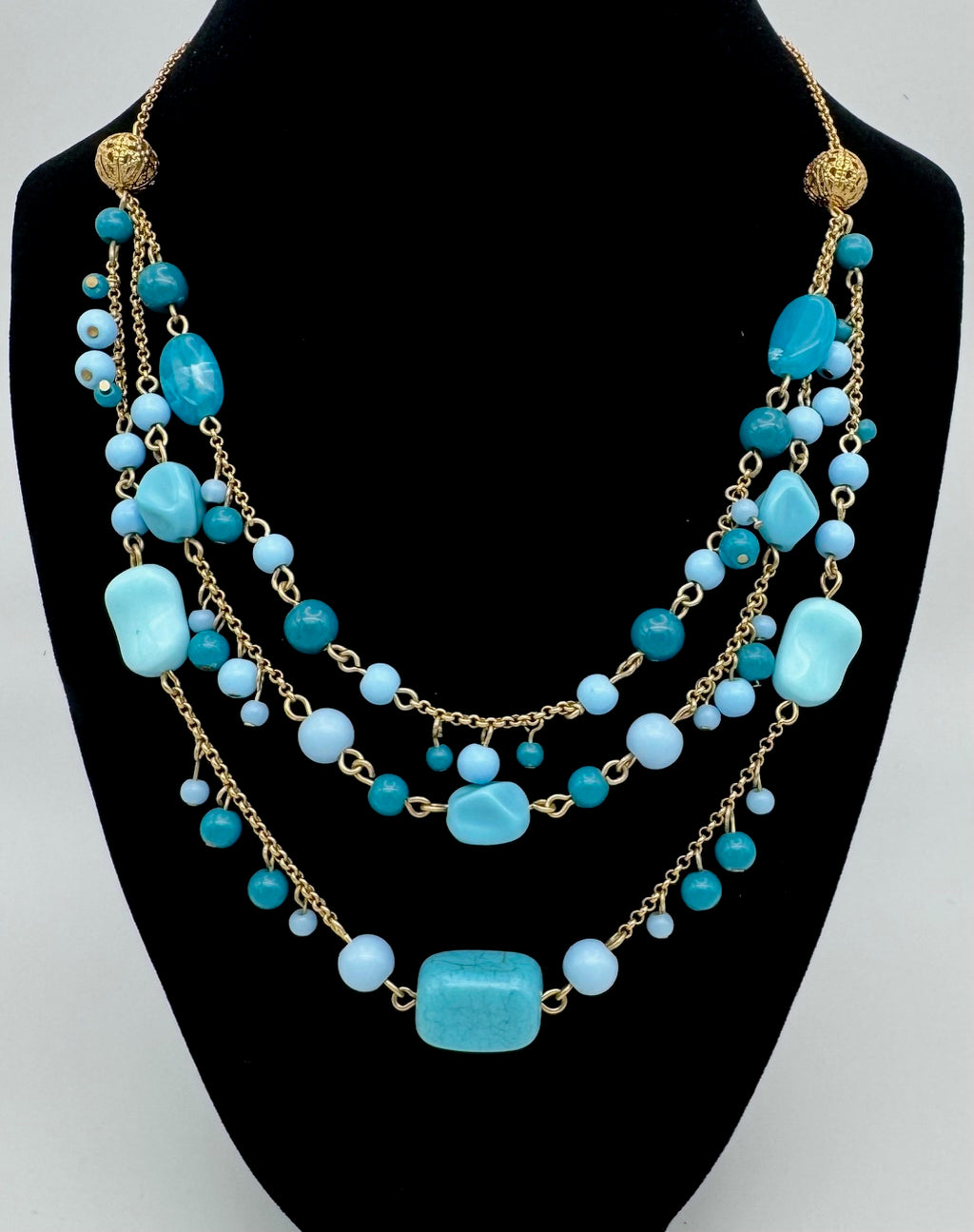 16" AVON gold tone blue bead