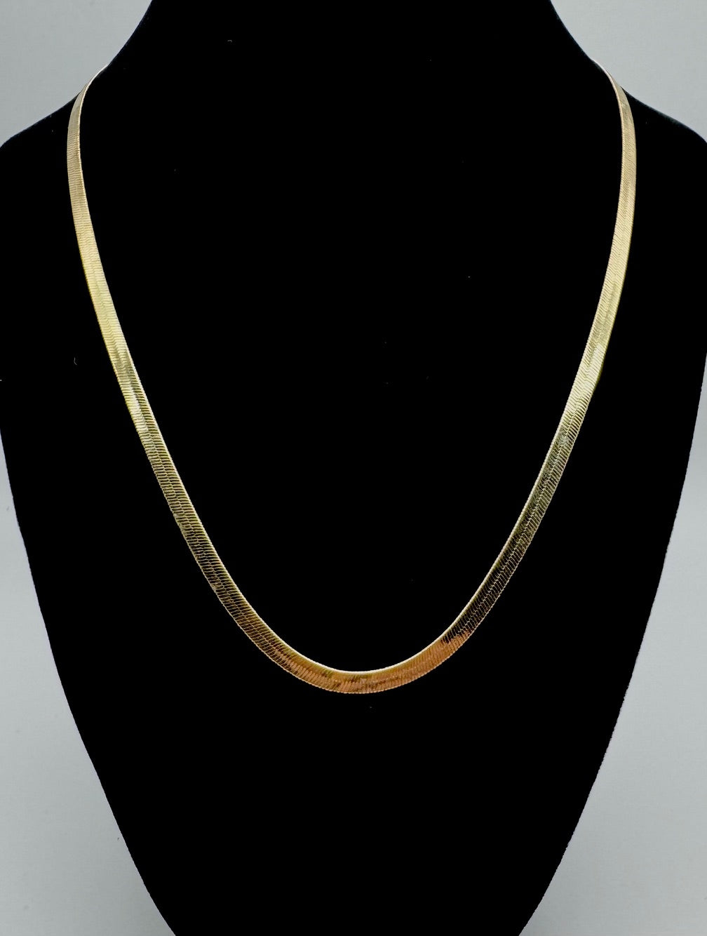 18"gold tone herringbone necklace